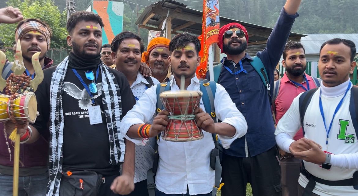 First Batch of Pilgrims Leaves Pahalgam Nunwan Base Camp For Amarnath Cave Shrine