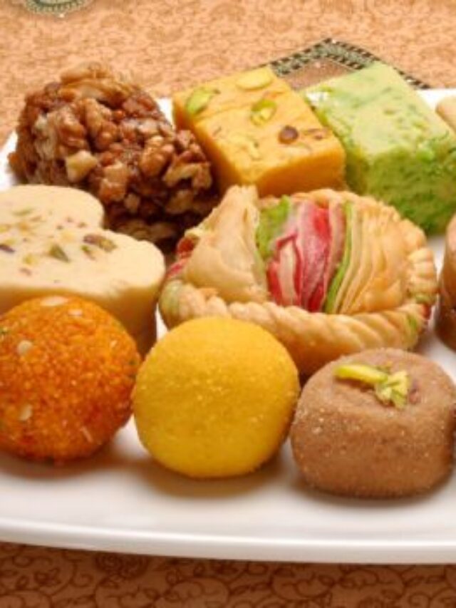 Explore Kolkata’s Essential Sweet Dishes,Must-Try In Your Lifetime