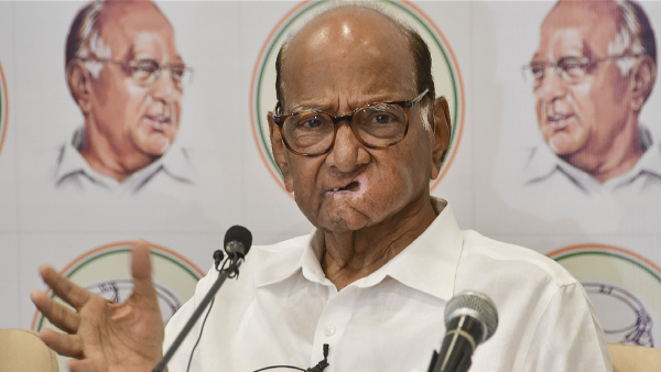 Sharad Pawar Takes a Jibe at PM Modi: 