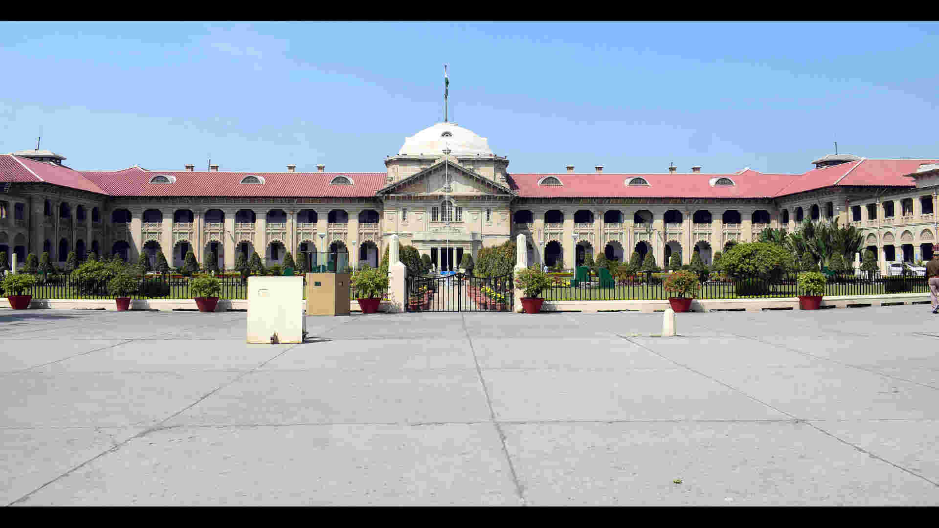 A deserted view of the Allahabad High court (ANI photo)