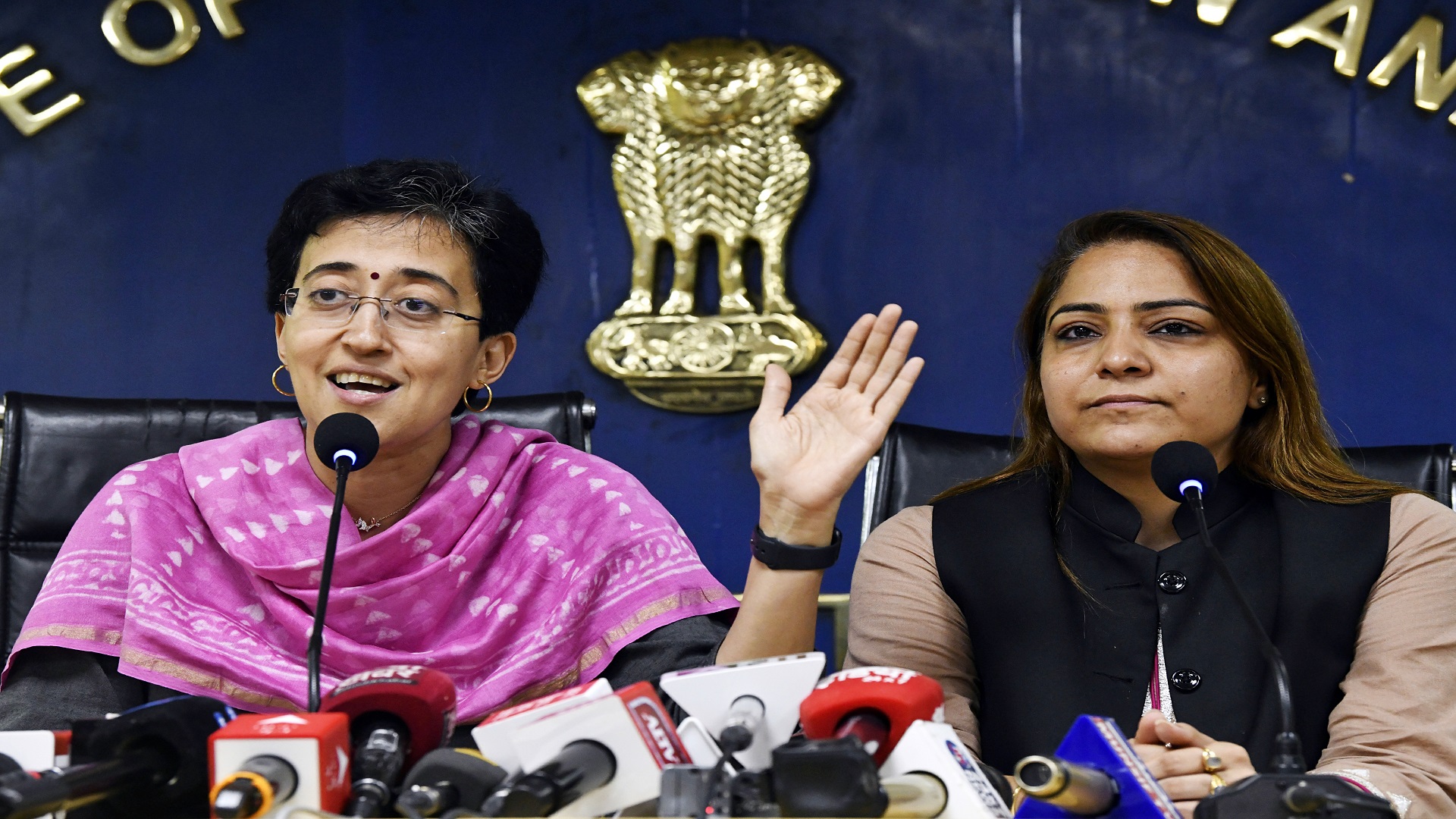 Atishi and Shelly Oberoi address a press conference. (ANI photo)