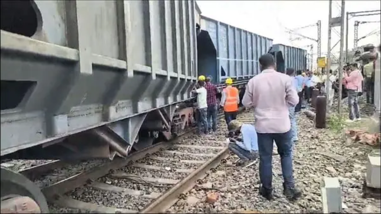 Goods Train Derails In Gujarat’s Dungri Yard; Railways Assure No Traffic Impact