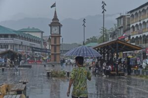 Rainfall brings relief to Kashmir valley amid record high temperatures