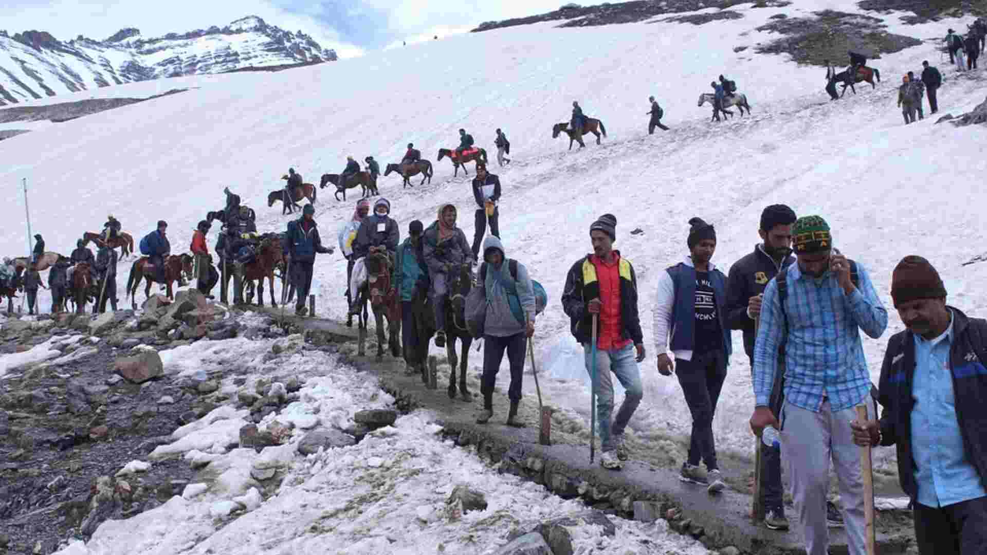 Amarnath Yatra: Rain Doesn’t Deter Over 19,000 Devotees Seeking Darshan