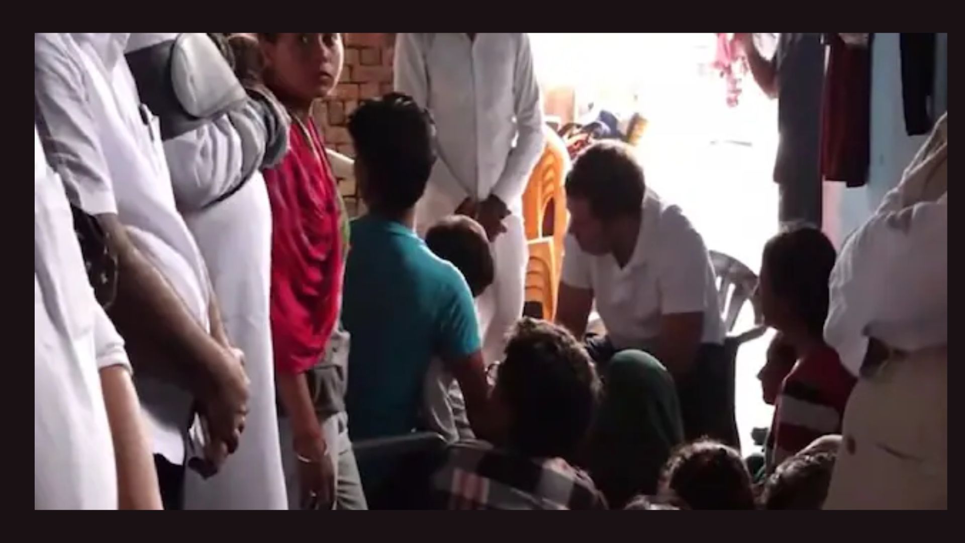 Congress Leader Rahul Gandhi Meets Victims In Aligarh