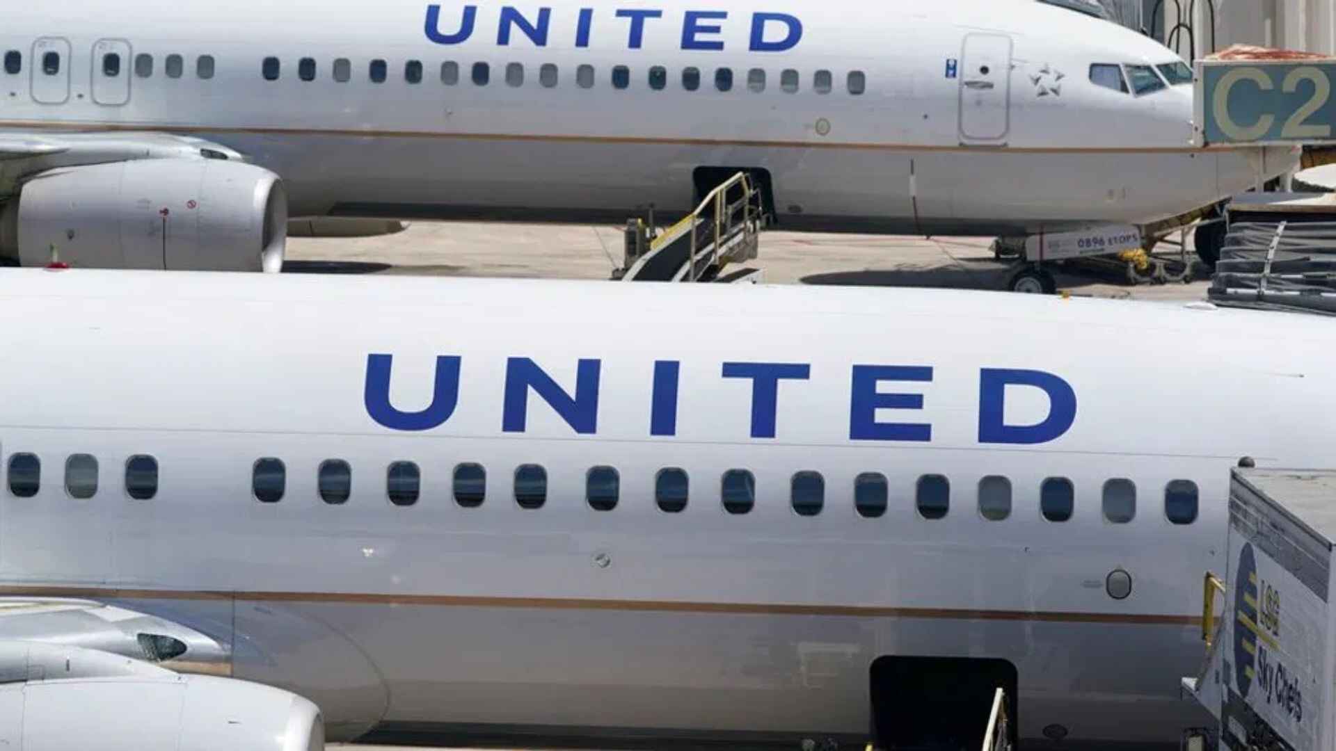 United Airlines Flight Diverted To DC Due To Biohazard Emergency