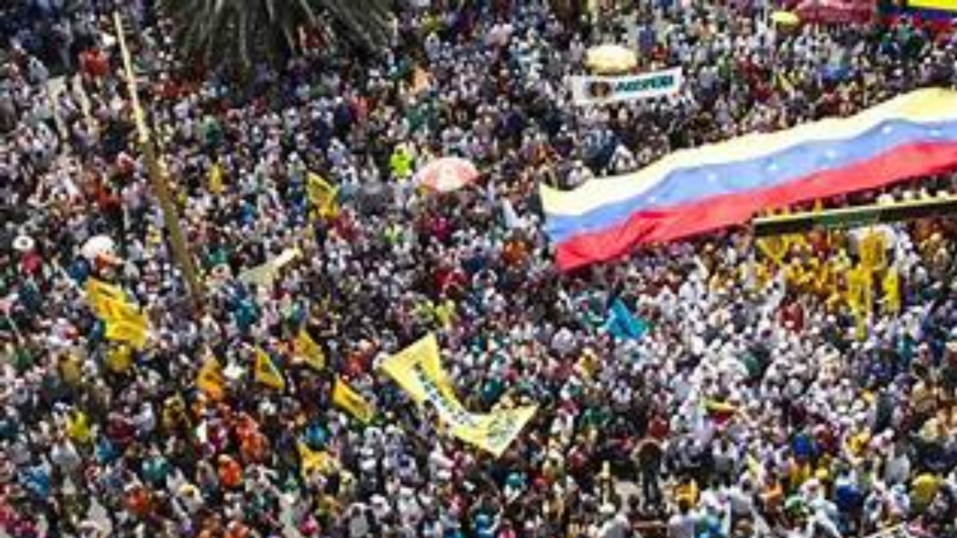 Venezuela: Protests Escalate Over Disputed Election Results, 11 Dead; Maduro Blames Opposition