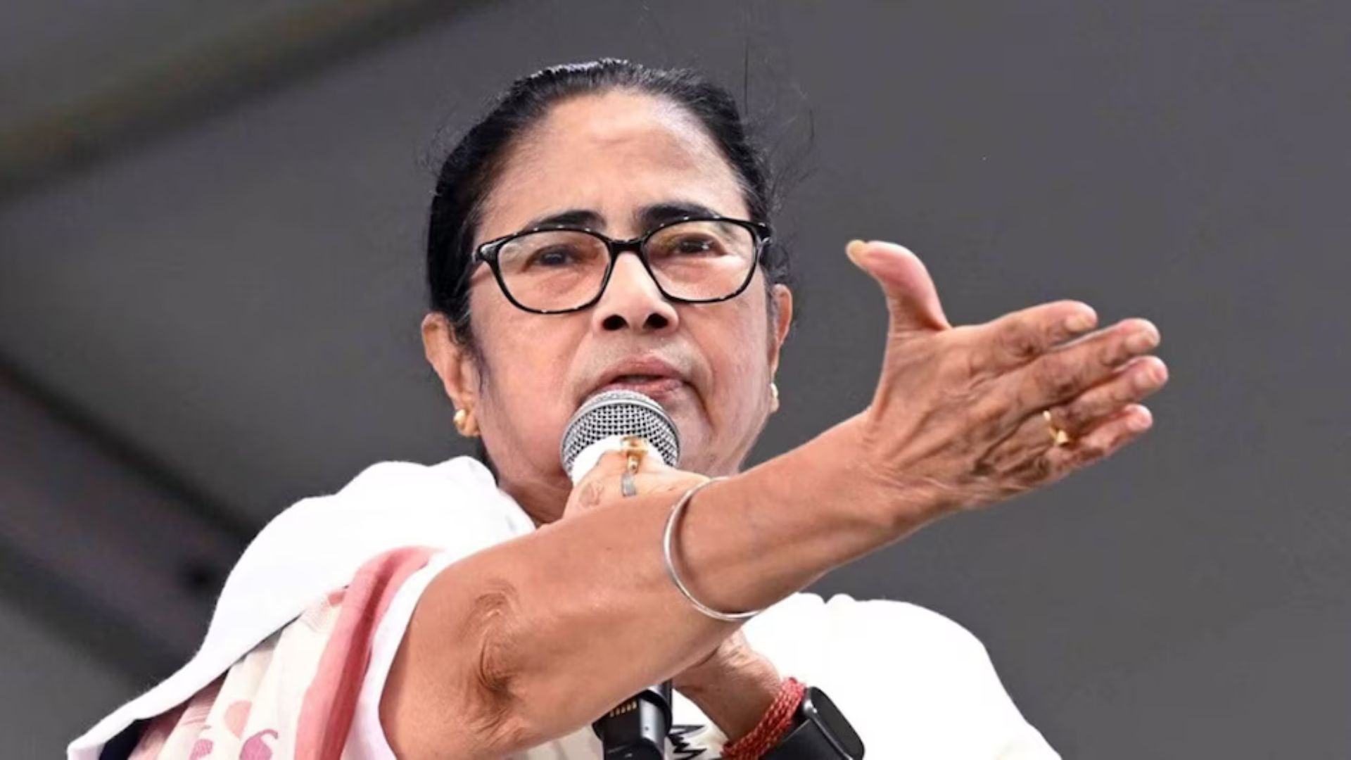 WB CM Mamata Banerjee Accuses Central Government Of Discrimination At NITI Aayog Meeting