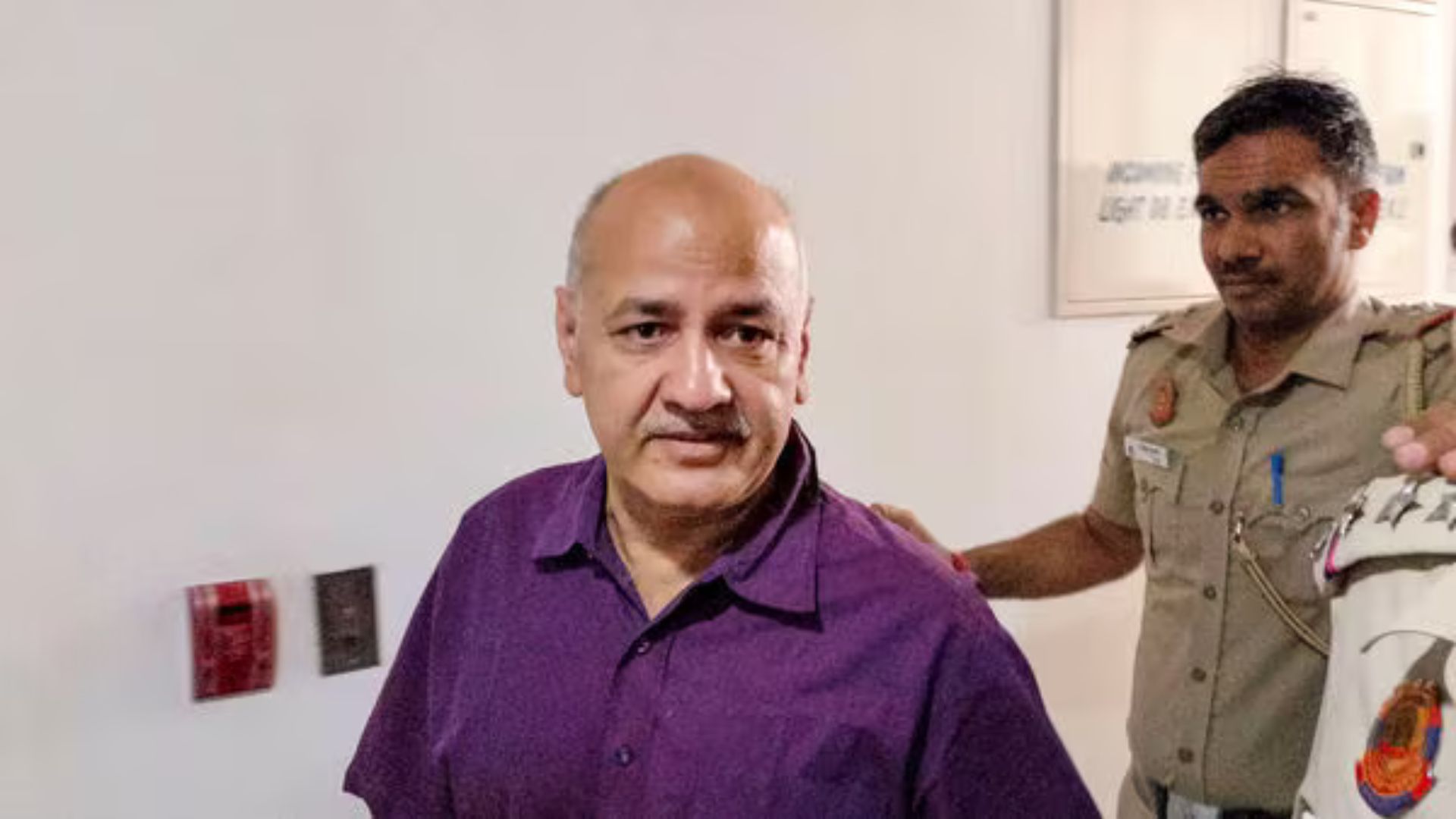 SC Adjourns Manish Sisodia’s Bail Plea Hearing To August 5,  Awaits ED’s Response