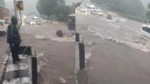 Vehicles ‘Swim’ Through Waterlogged Pune-Mumbai Expressway | Watch