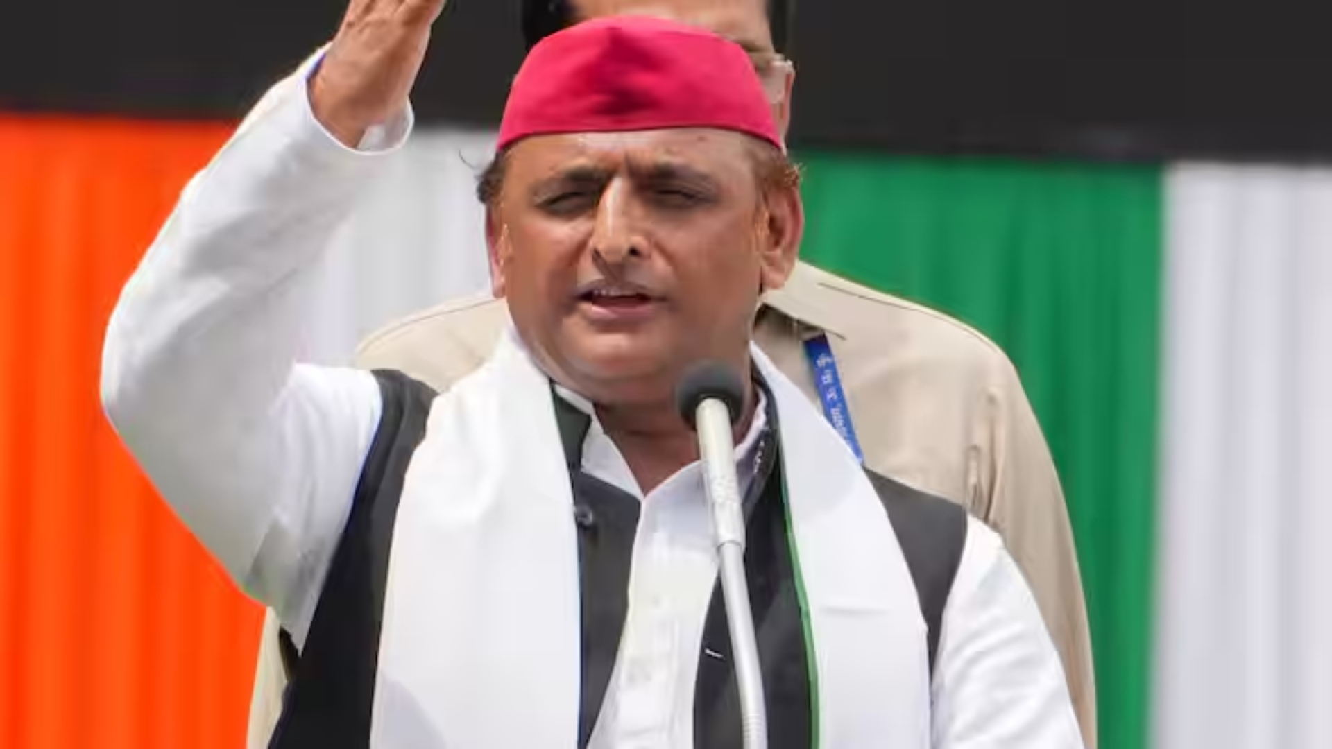 Akhilesh Yadav Slams Keshav Maurya; Deputy CM Responds