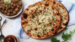 China To Amritsar: Chinese Vendor Making Amritsari Kulcha, Watch