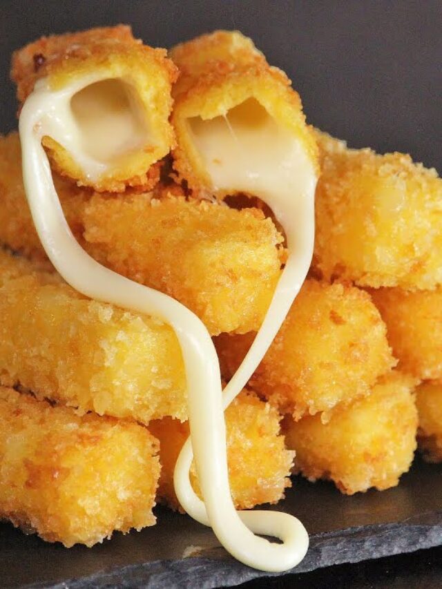 5 Mozzarella Cheesy Snacks That Will Impress Your Guests