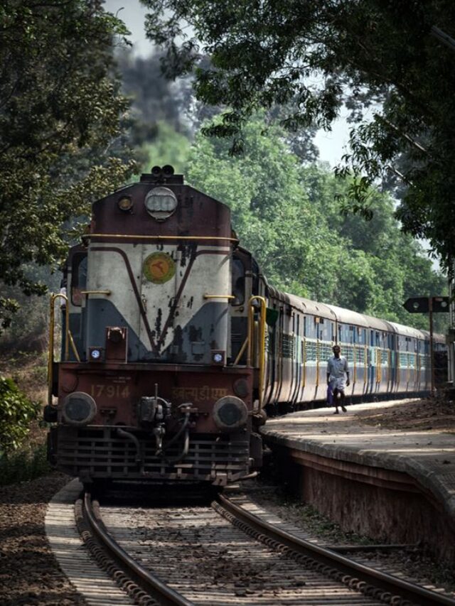 India’s Historic Railway Station: A Legacy In Travel