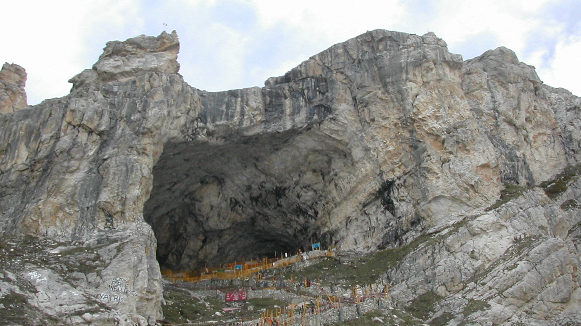 Amarnath Cave's Shiv Ling Threatened by Heatwave: Sacred Ice Melts