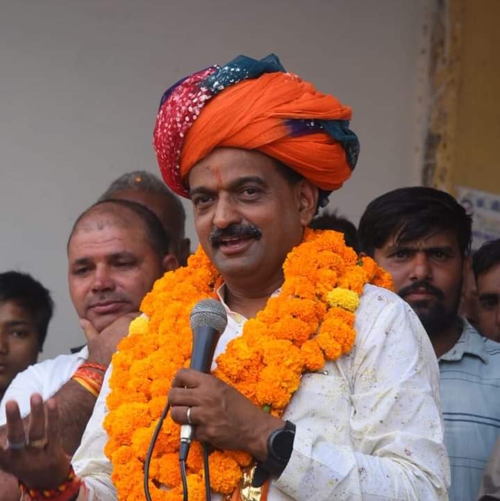 BJP MLA Gautam to wear shoes after 233 days