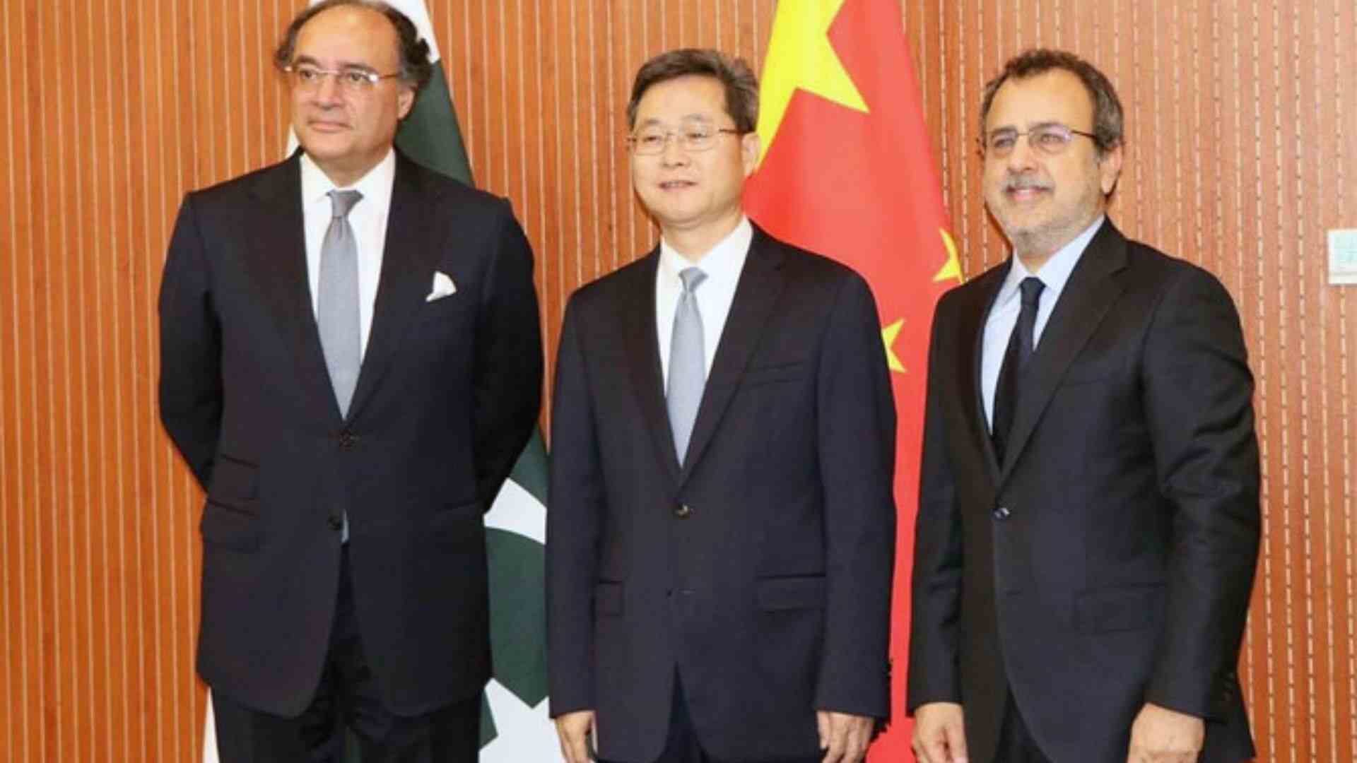 Pakistani Ministers Seek Debt Rescheduling In Beijing Amid Financial Crisis