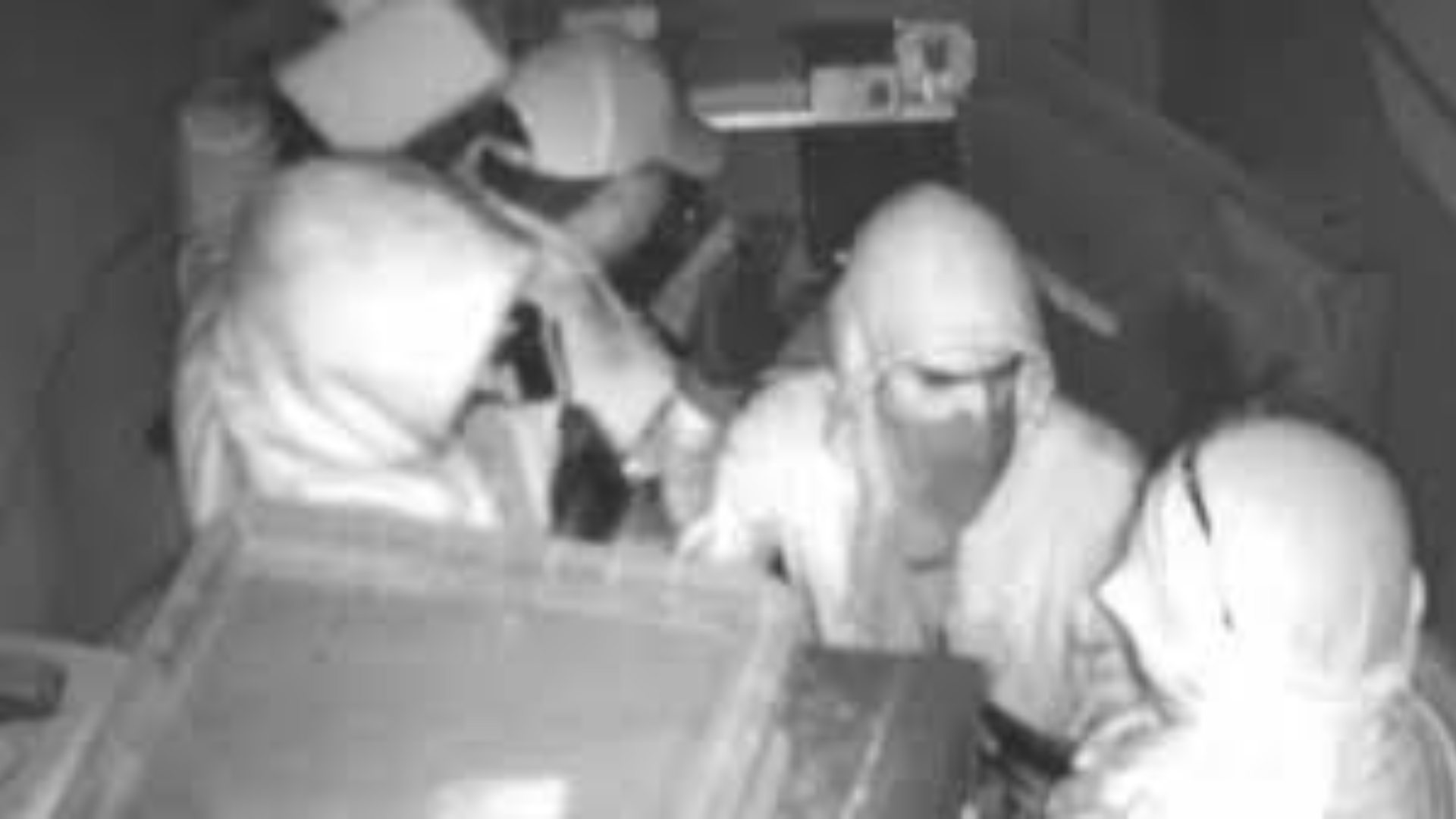 Thieves High-Five And Hug After Robbing Jewellery Store: Watch