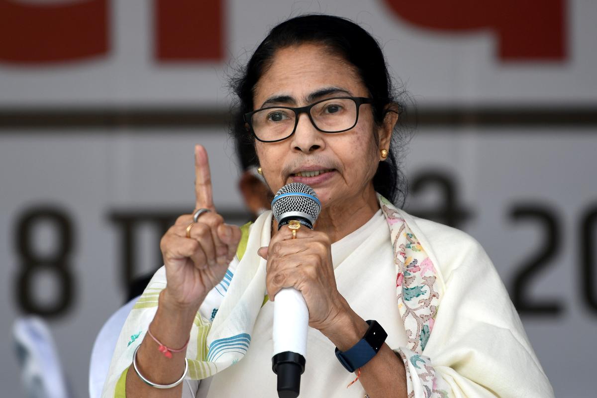 Mamata on Backfoot as BJP demands her Resignation