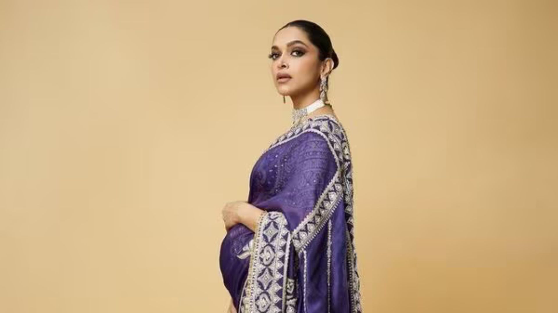 Deepika Padukone Set To Welcome Baby On This Date In September: Report