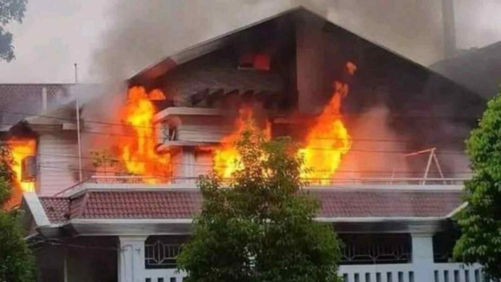 Watch: Former Bangladesh Captain Mashrafe Mortaza’s Home Set On Fire