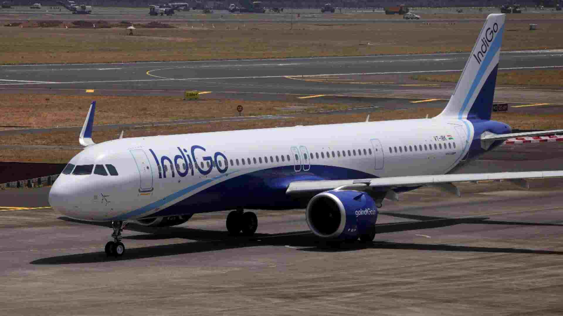 Indigo Passengers Loses Cool Over Flight Cancellation