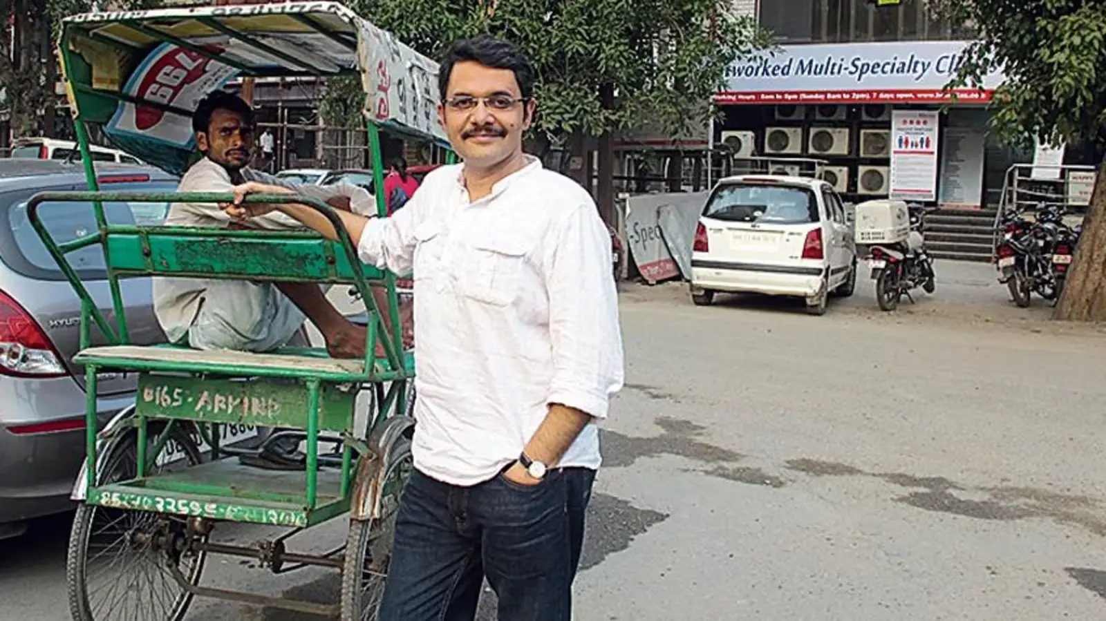 Journalist Neelesh Misra Blasts Airtel for Harassing Elderly Father