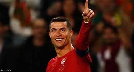 Cristiano Ronaldo Celebrates YouTube Record With 10M Subscribers In 24 Hours