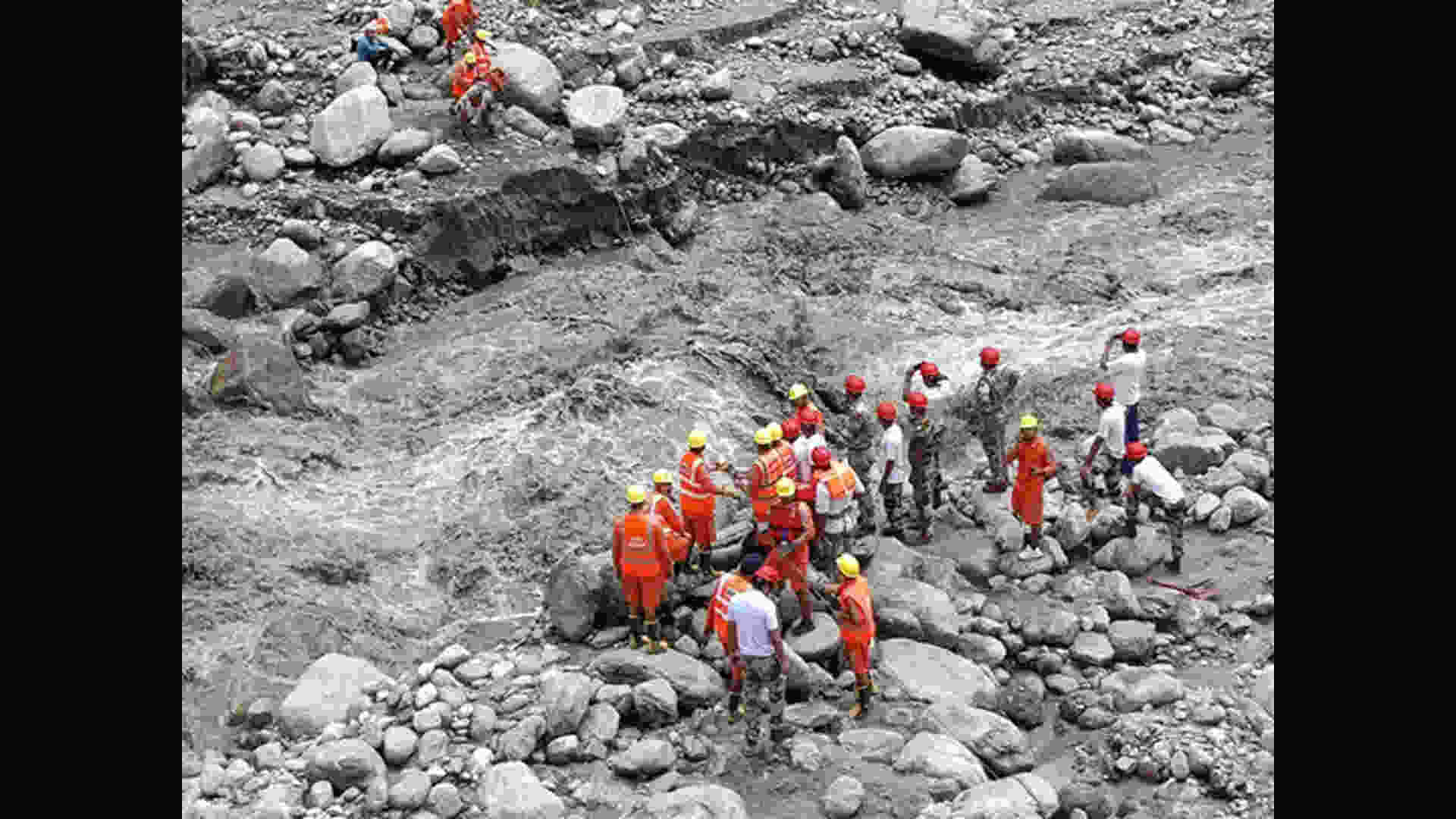 Relief operations continue in Shimla (DPRO Shimla photo)Relief operations continue in Shimla (DPRO Shimla photo)Relief operations continue in Shimla (DPRO Shimla photo)