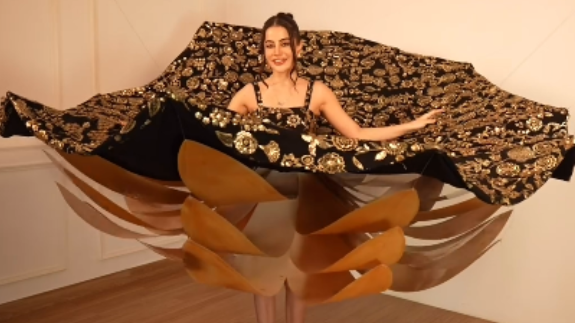 Uorfi Javed's Stunning 3D Outfit Goes Viral