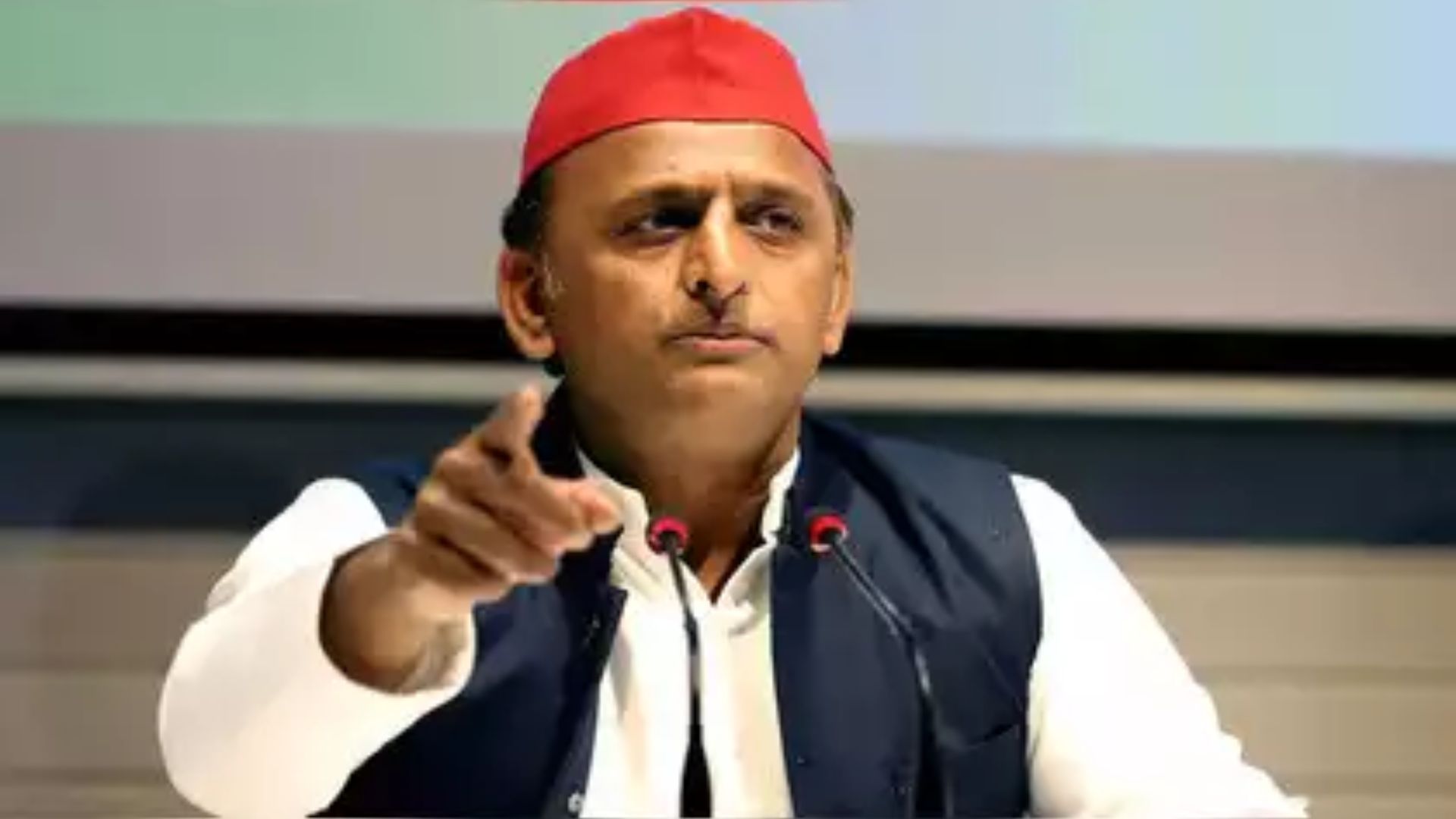 Akhilesh Yadav’s Fiery Response to Income Question Goes Viral: ‘Stop This Bullst…