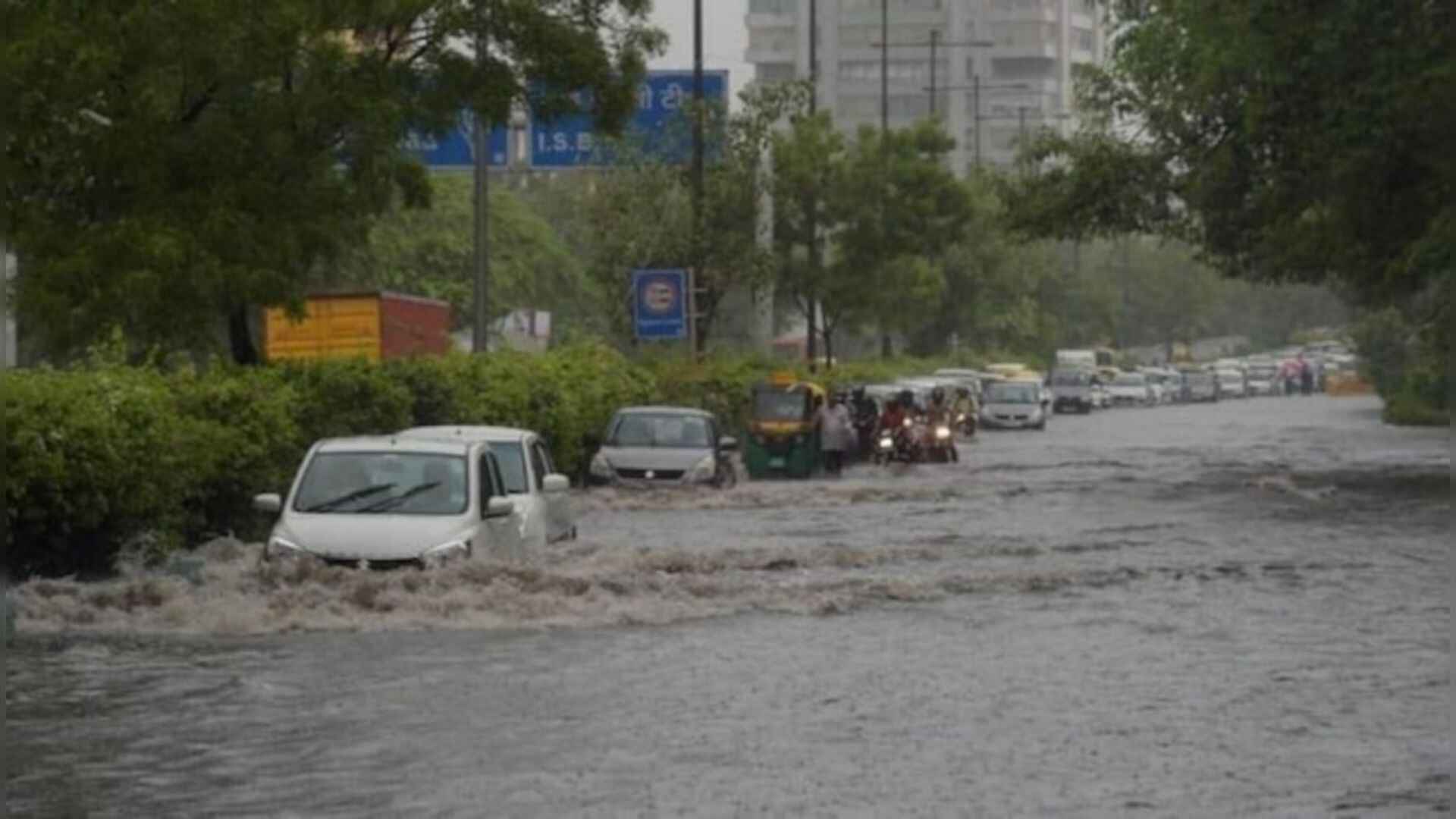 Watch: Autorickshaw Submerged In Delhi’s Minto Road As Heavy Rains Cause Flooding