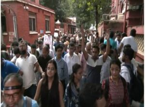 Kolkata rape-murder case: Doctors protest at Lalbazar over police summons