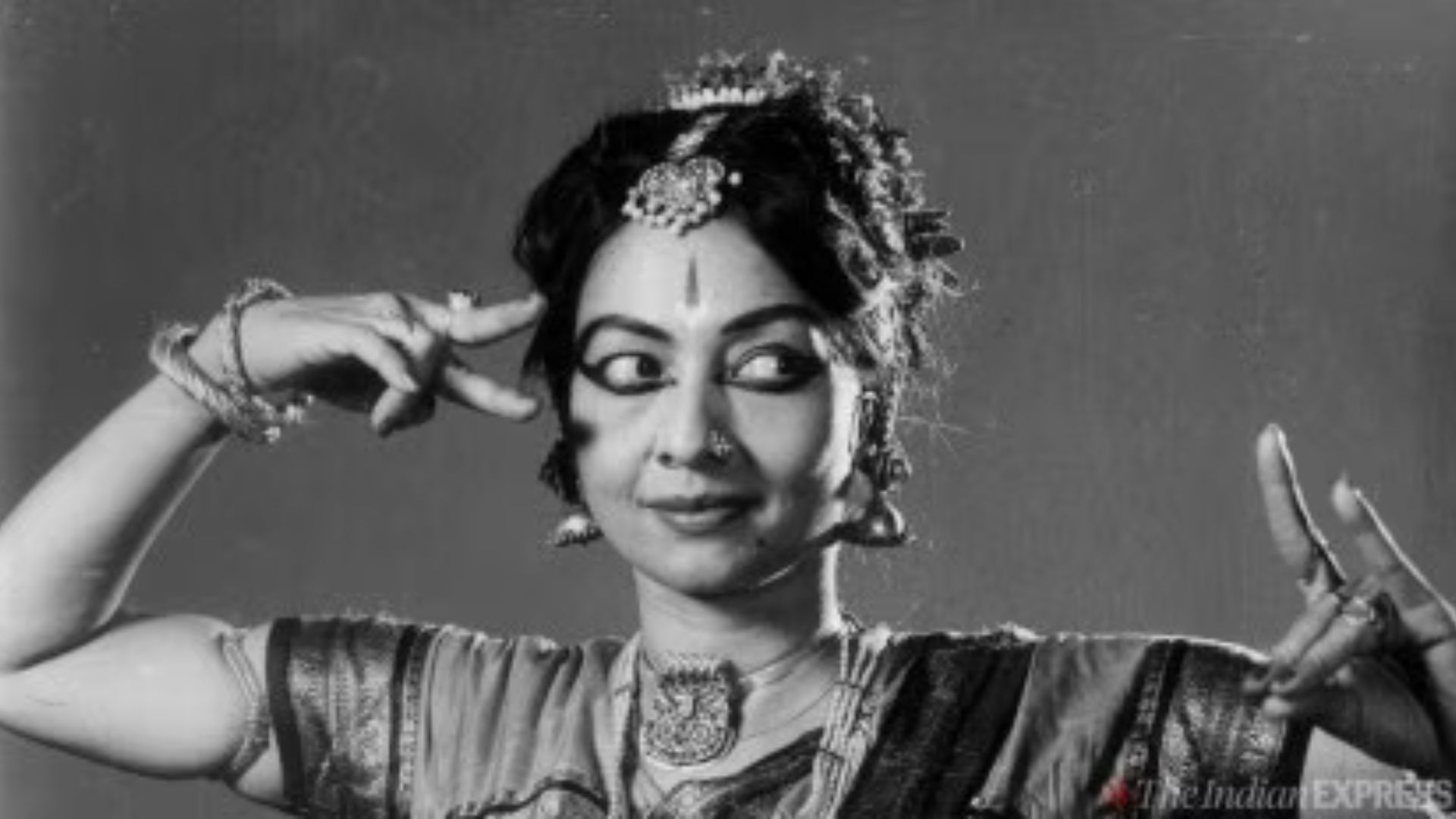 ‘She Was Electrifying’: India Mourns The Loss Of Trailblazing Classical Dancer Yamini Krishnamurthy