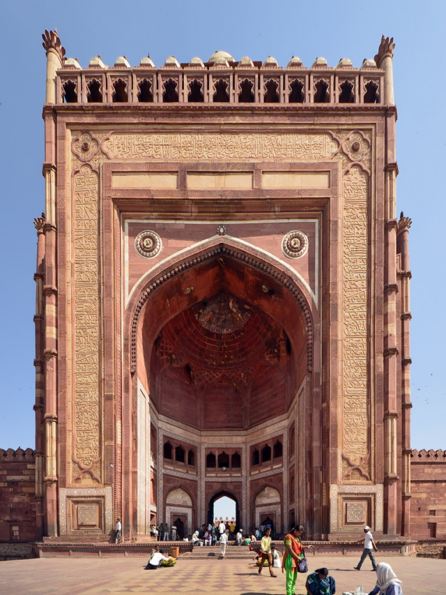 Top Attractions In Fatehpur Sikri, The Mughal Capital Established By Emperor Akbar