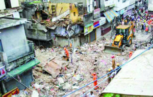 House Collpase: Cong Comes Down Heavily On City Govt For Negligence