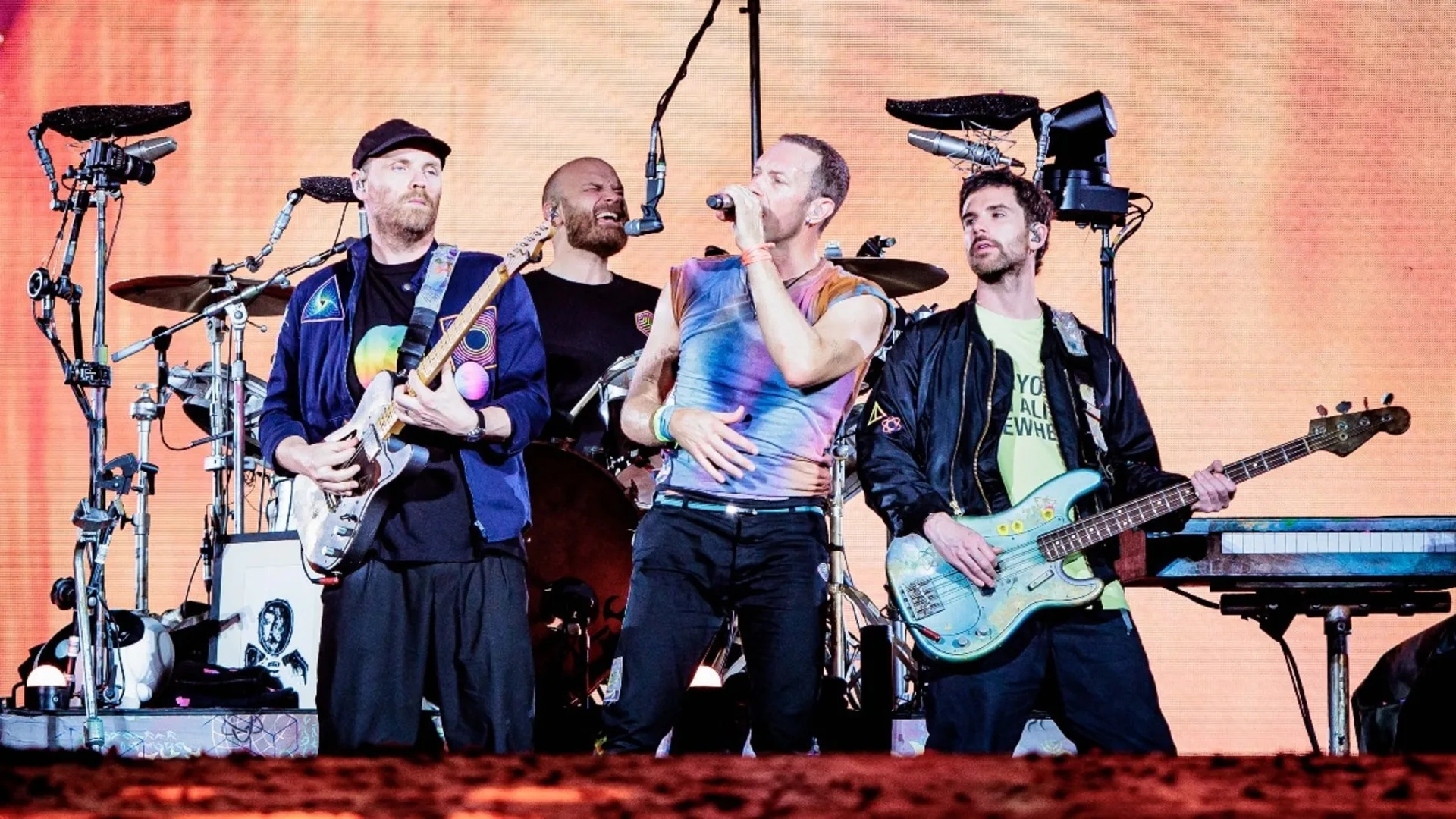 Coldplay confirms India tour 2025