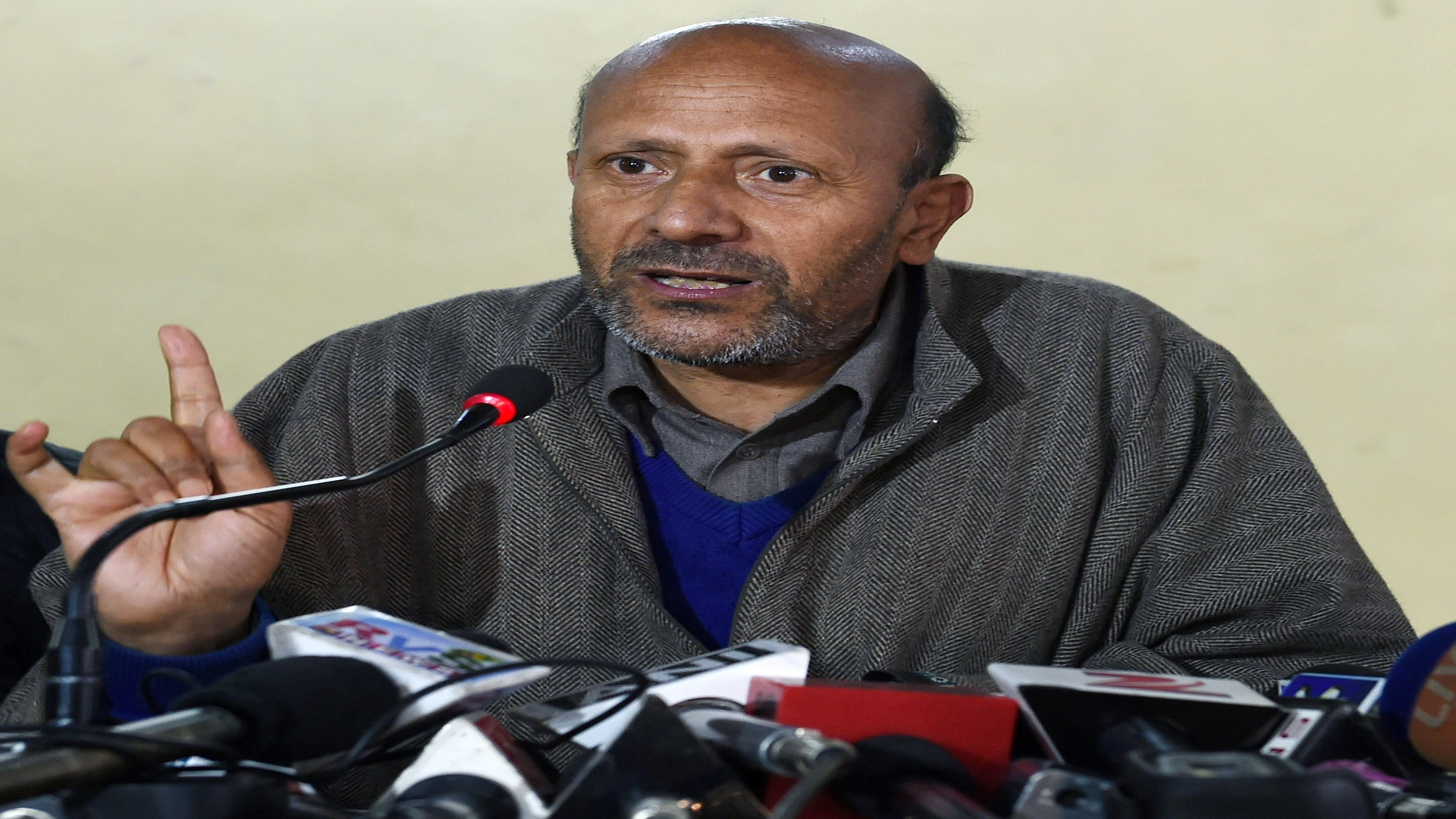 Baramulla MP Engineer Rashid Granted Interim Bail in Terror Funding Case Till October 2