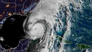 Hurricane Helene Strikes Florida with Devastating Force, Power Outages Affect Over 600,000