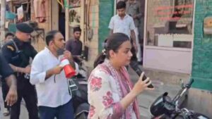 Tina Dabi Takes Firm Stand on Cleanliness in Barmer, Warns Shopkeepers of Penalties :Watch