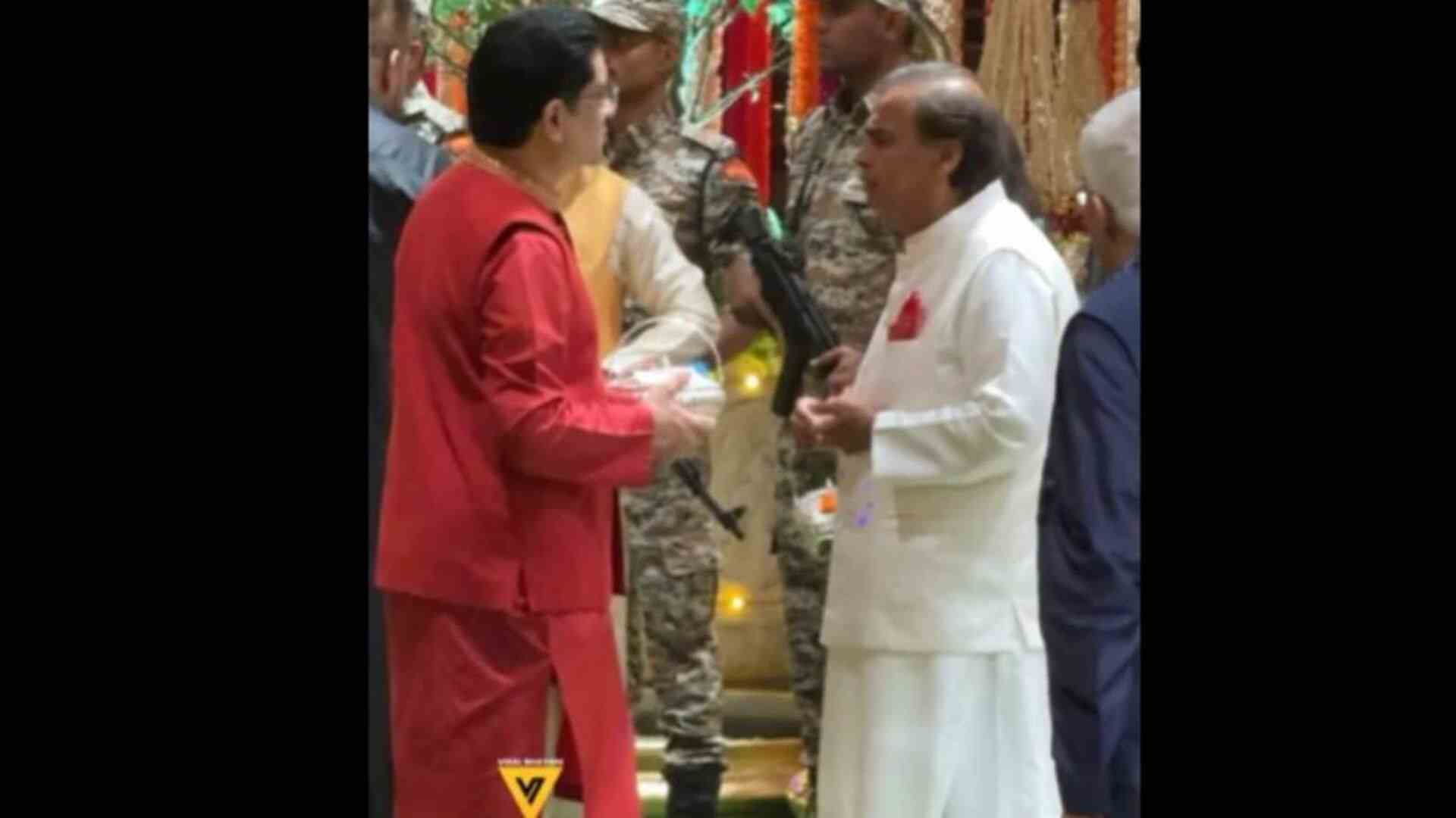 Mukesh Ambani, Kumar Mangalam Birla’s Ganesh Chaturthi Chat Goes Viral