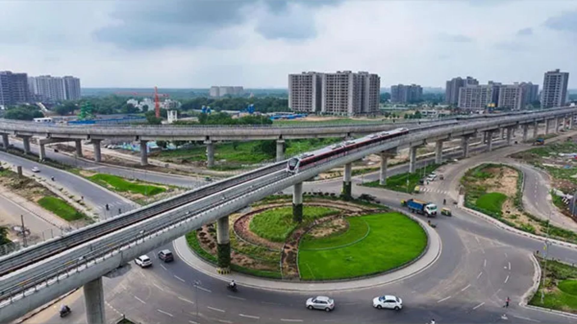 PM Modi Inaugurates Second Phase of Ahmedabad Metro Rail Extension and Launches Key Development Projects