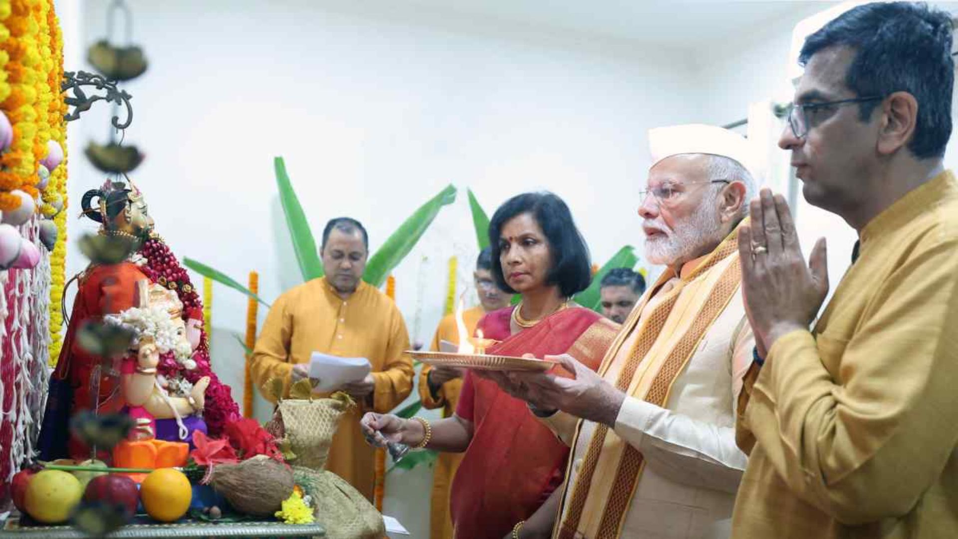 PM Modi attends Ganesh Puja