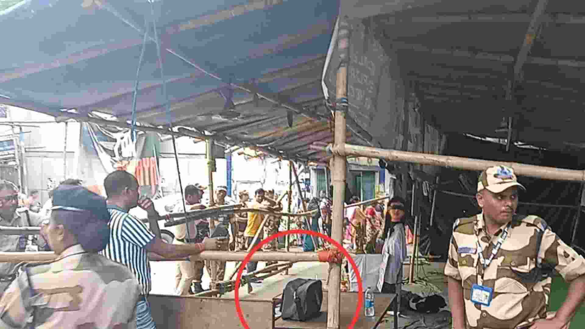 Kolkata Doctor’s Rape And Murder Case: Suspicious Bag Found at Protest Site