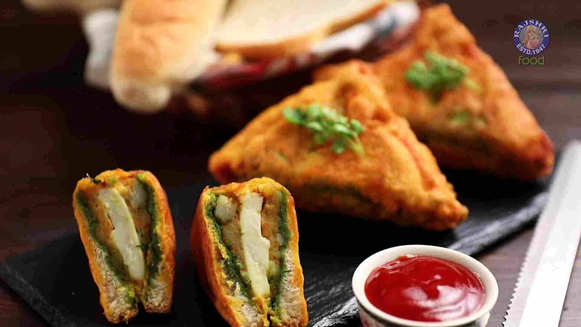 Served Unsafe Sauce With Bread Pakodas A Decade Ago, This Chandigarh Rail Vendor Is Now Fined Rs 30,000