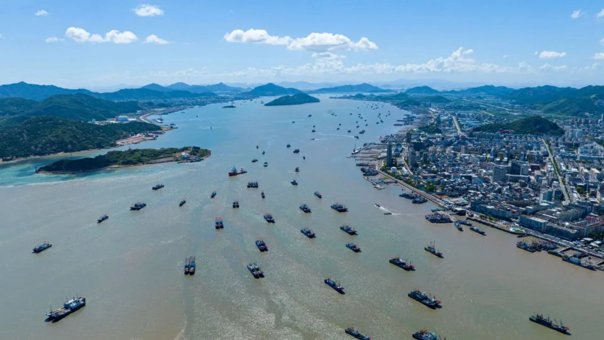 Typhoon Bebinca Hits China