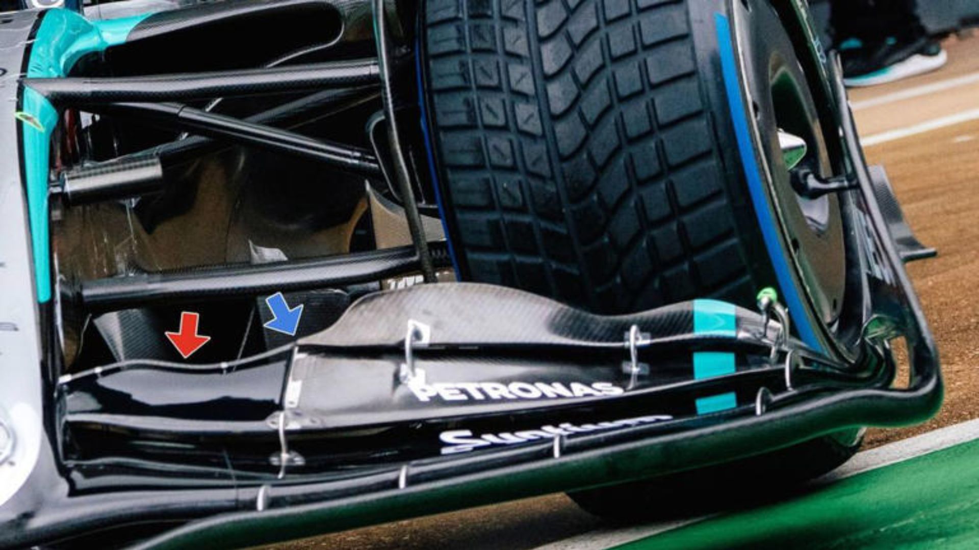 Mercedes Front Wing Concept: Formula 1 Legal Controversy