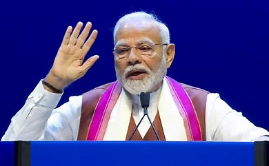 PM Modi Calls Indian Diaspora 