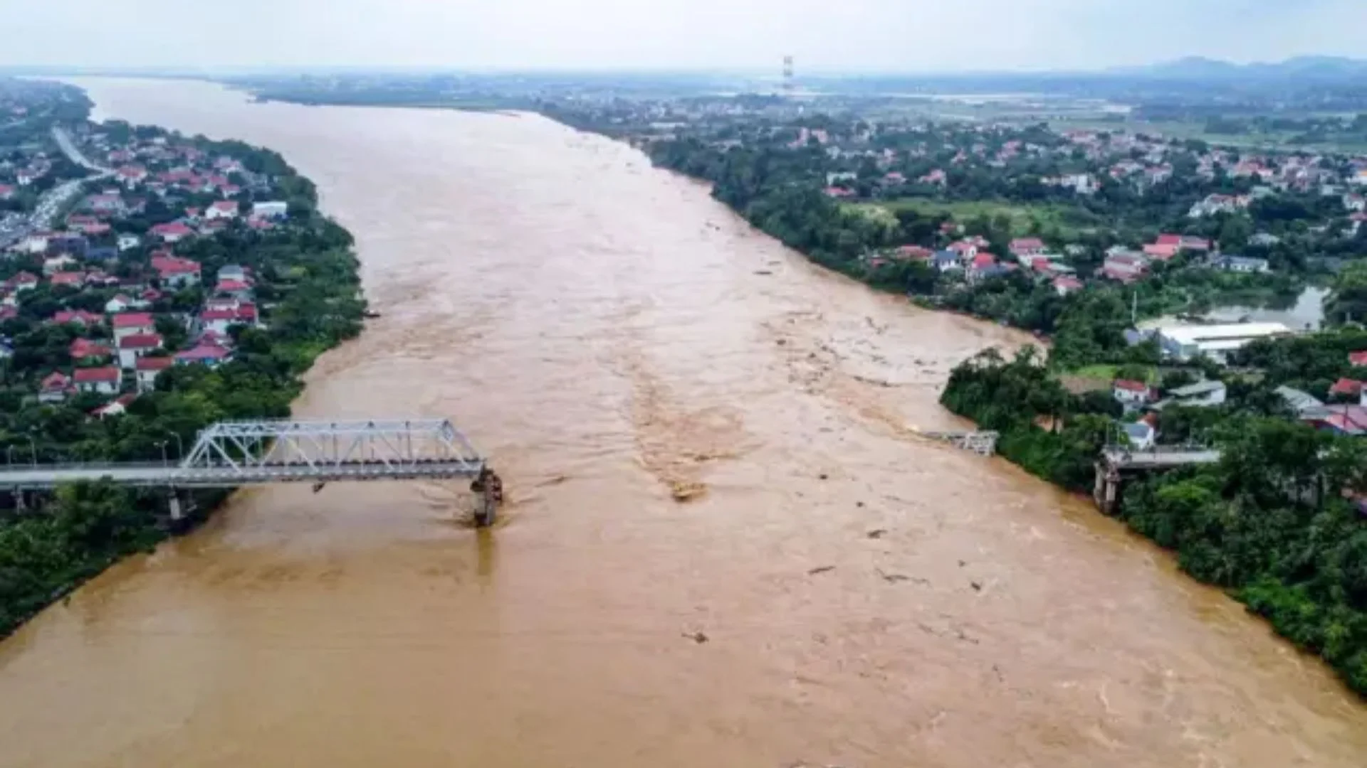 Watch: Typhoon Yagi Triggers Bridge Collapse, Northern Vietnam Faces Chaos