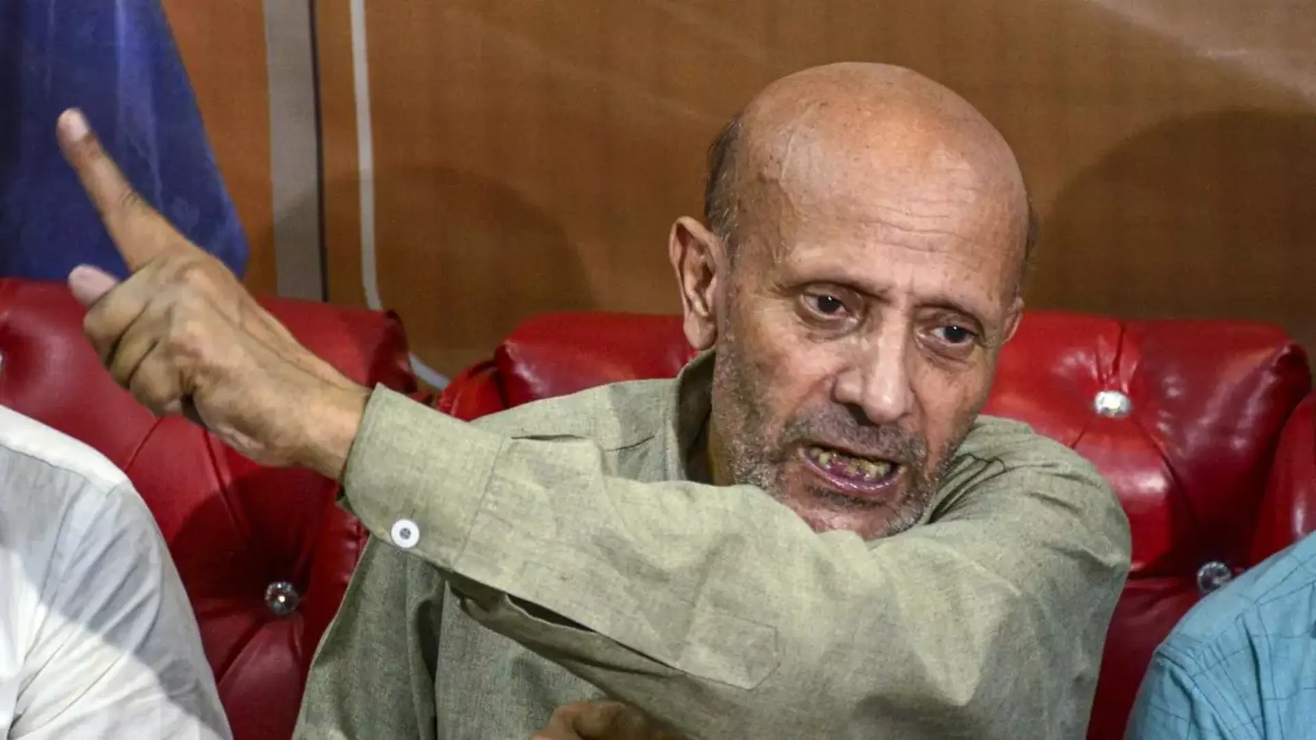 Engineer Rashid Urges J&K Parties to Boycott Government Formation Until Statehood Restored